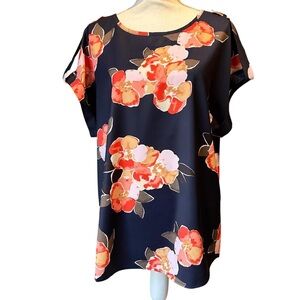 Bloomchic Floral Print Roll Tab Sleeve Blouse Sz18/20